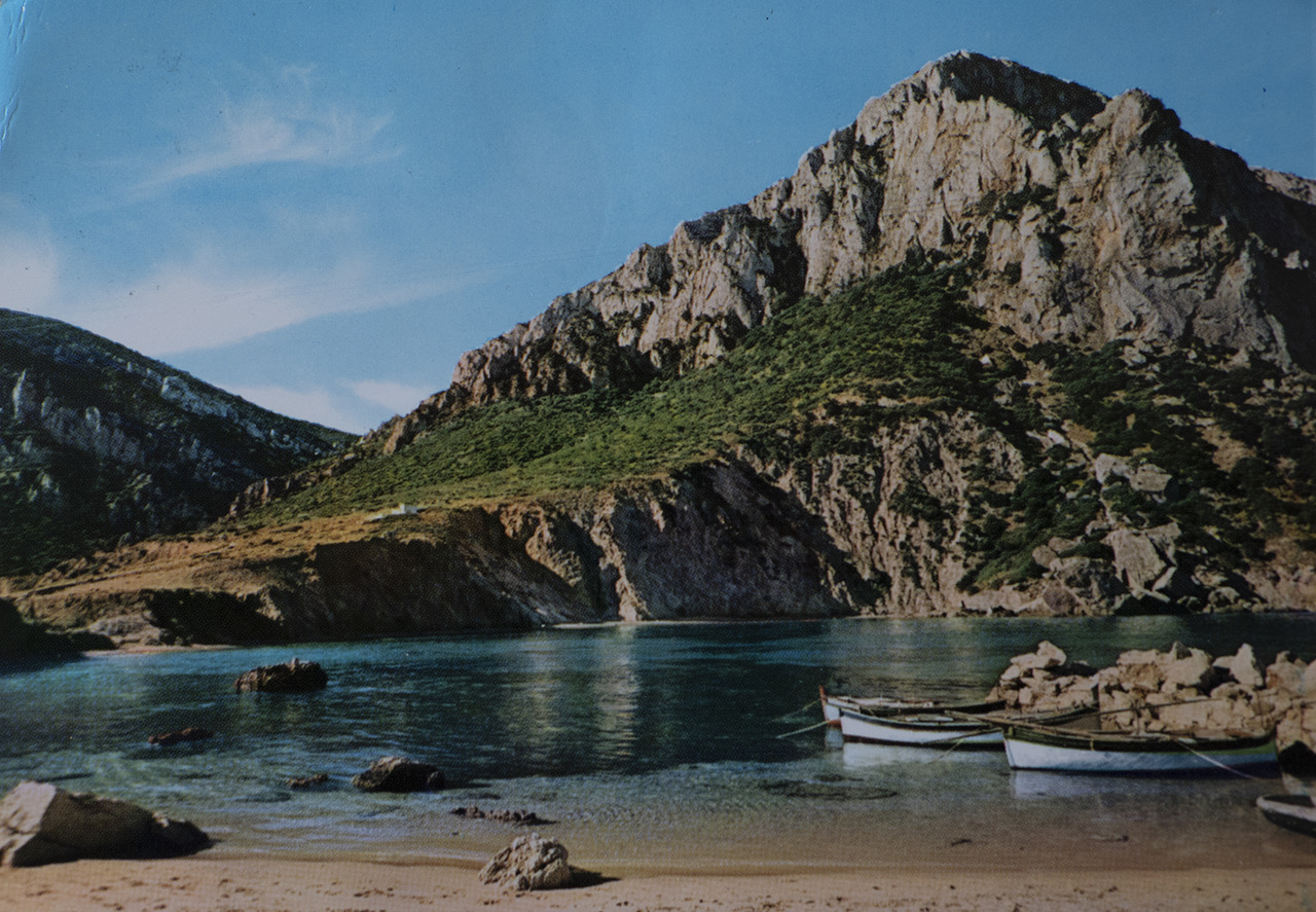 la spiaggia di Punta Timone a Tavolara in una foto d'epoca